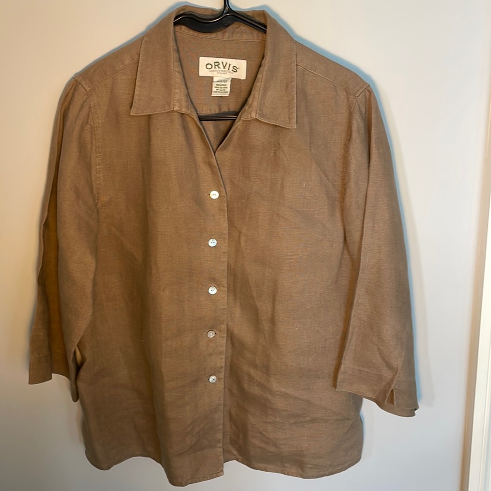 Orvis women’s size M linen blouse
